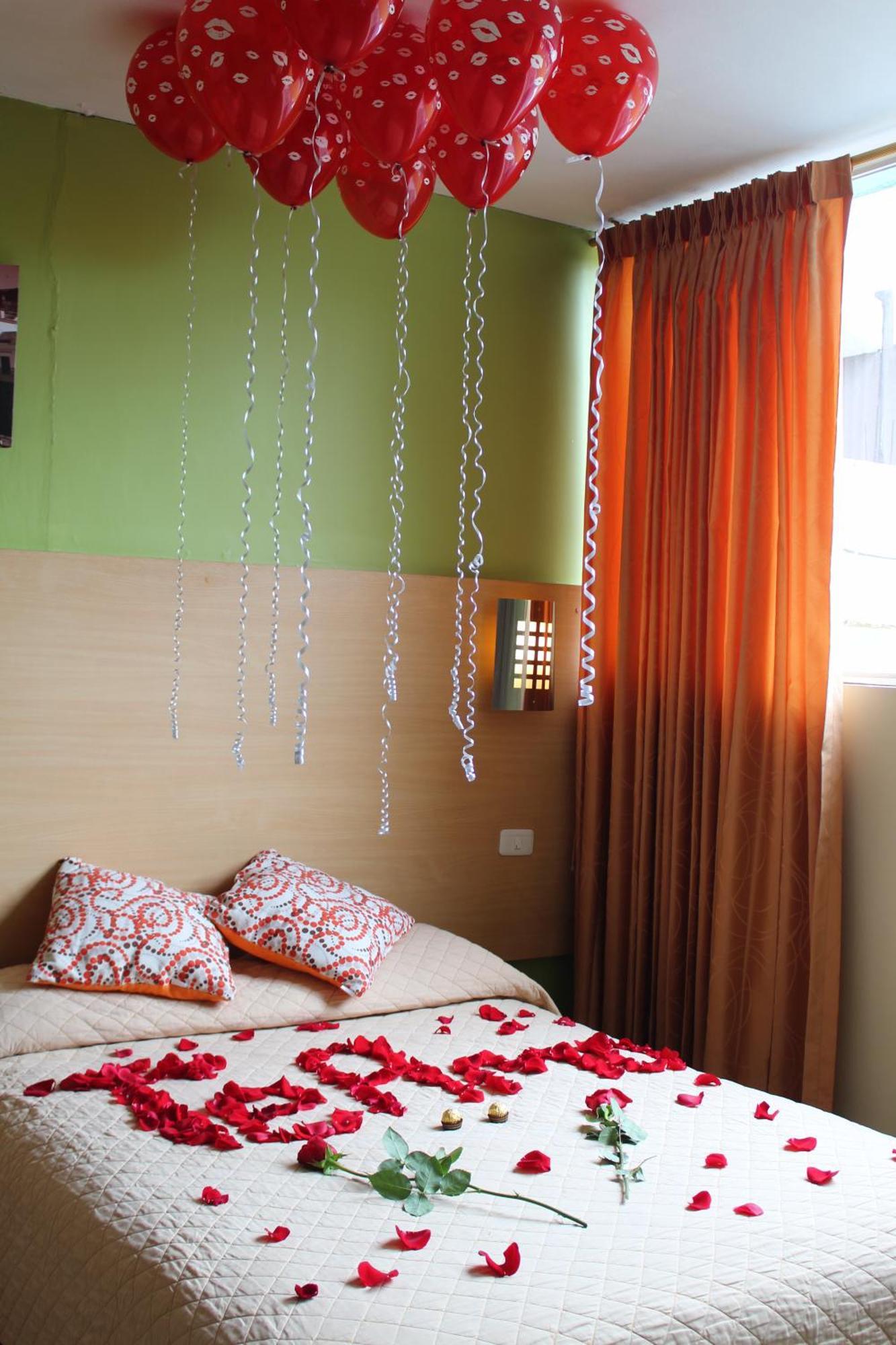Hostal Terra 3 - Base Aerea Quito Zewnętrze zdjęcie